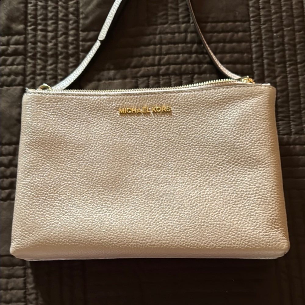 Michael Kors Cream Clutch Wristlet Pebbled Leather